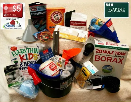 Is your child interested in science experiments? You have to take a look at these DIY science kits for kids. Best 11 homemade science kits to keep the kids busy. Fun activity for preschoolers, kindergartners and elementary school kids. | at Non Toy Gifts