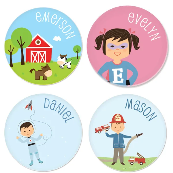 Personalized plates for picky or good eaters. A good trick to keep kids at the table during dinner | at Non Toy Gifts