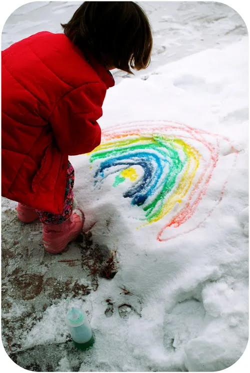 Pain snow - one of the 20 outdoor snow activities for kids. Be prepared for that snowy day when school is off and kids want to go outside and play. This list of snow and ice activities for kids of all ages is just what you need for any winter day. | at Non Toy Gifts