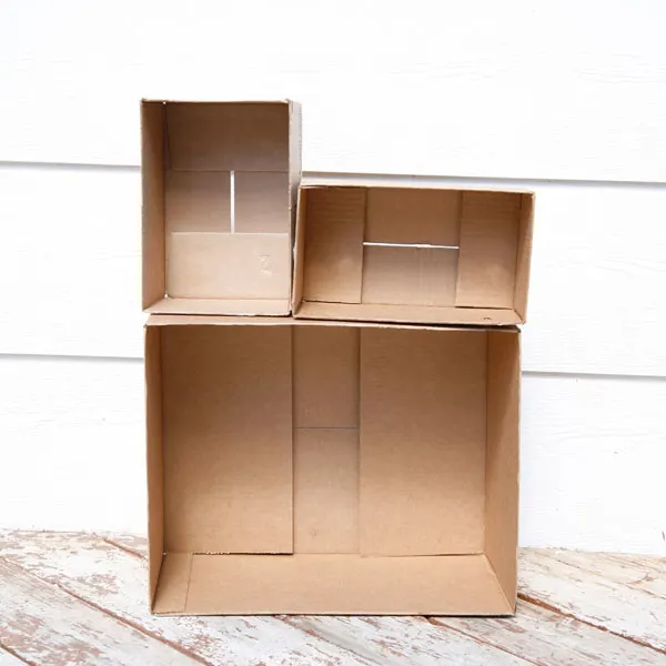 DIY cardboard dollhouse