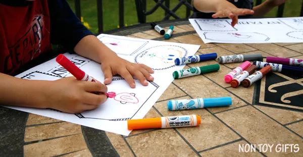 DIY doodle placemats for kids