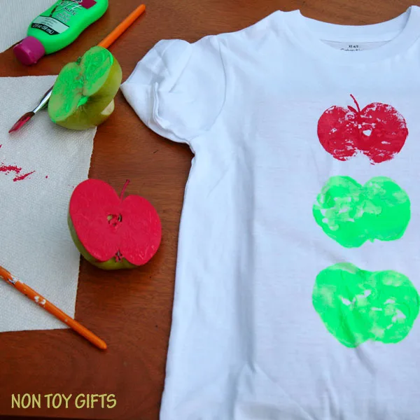 apple printed t-shirt - easy fall craft for kids
