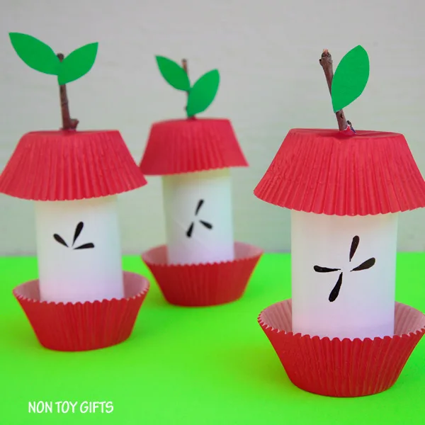 Paper roll apple craft for kids