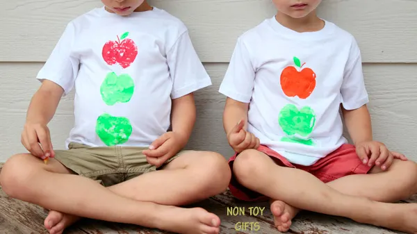 These apple printed t-shirts are an easy fall craft for kids. A is for apple. | at Non Toy GIfts