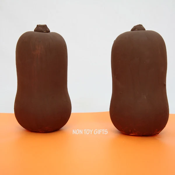 Easy Thanksgiving craft for kids. Make a turkey using a butternut and autumn leaves. | at Non-Toy Gifts