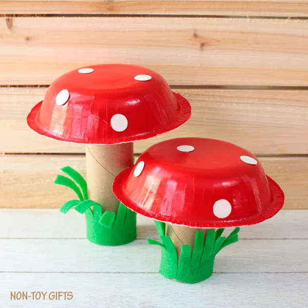 Paper bowl mushroom spring craft for kids. Use paper rolls and paper plates. Easy craft for toddlers and preschoolers. | at Non-Toy Gifts