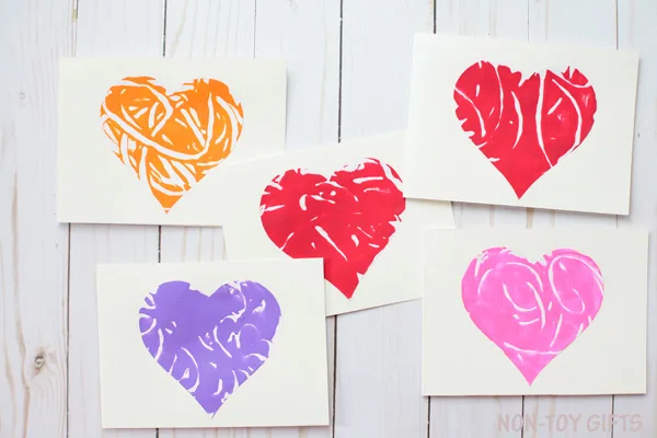 Monoprint heart cards . Easy Mother's Day craft for kids. | at Non-Toy Gifts