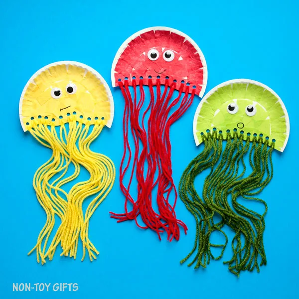 Paper plate jellyfish craft for kids