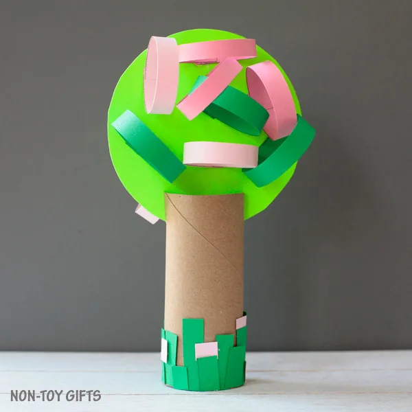 Four season paper roll tree craft spring