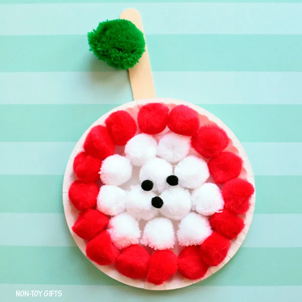 Pom pom and paper plate apple craft