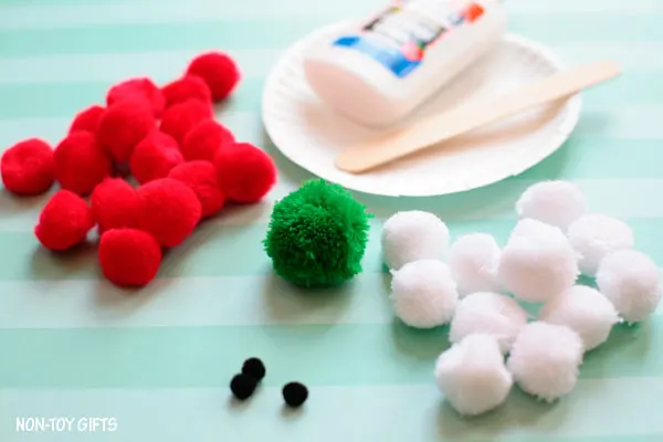 Pom pom core apple craft 