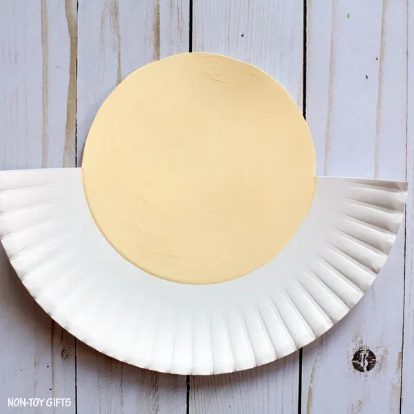 Santa craft made with paper plate