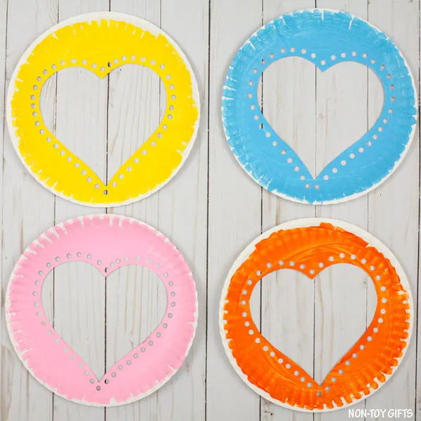Paper plate hearts