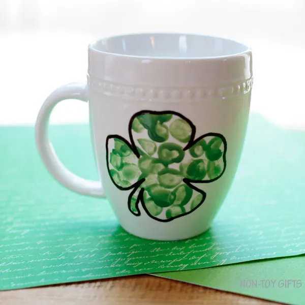 Fingerprint shamrock mug for kids to make