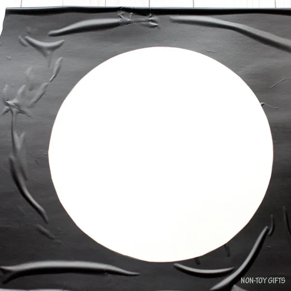 Circle contact paper