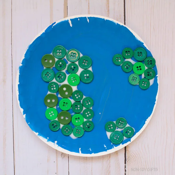 Button continents