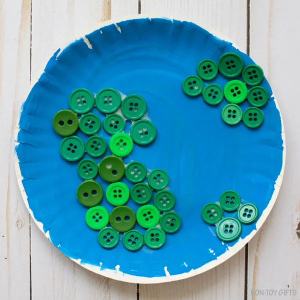 Button Earth craft for kids