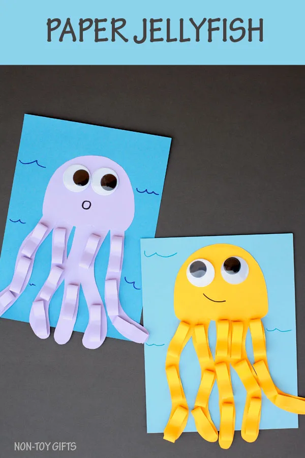 Paper jellyfish craft for kids to make this summer as part of an ocean or under the sea unit. Great craft for preschoolers and kindergartners #jellyfish #ocean