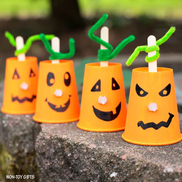 Jack'O'Lantern pumpkin craft