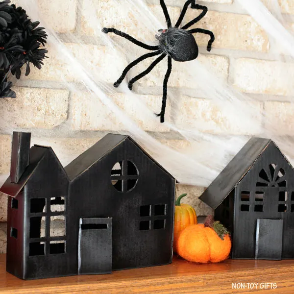 DIY cardboard haunted house illuminaires made from boxes @Amazon