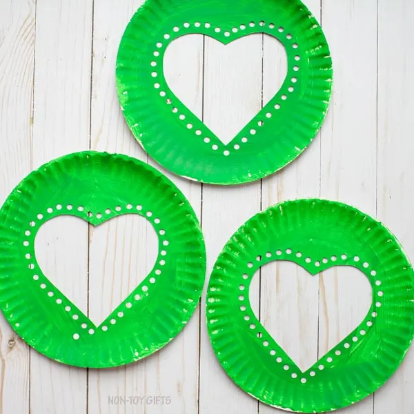 Paper plate hearts