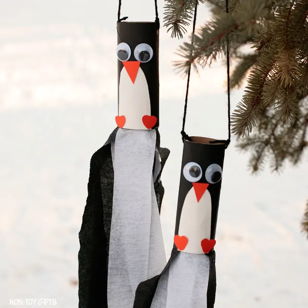 Easy winter craft for kids: penguin winsocks
