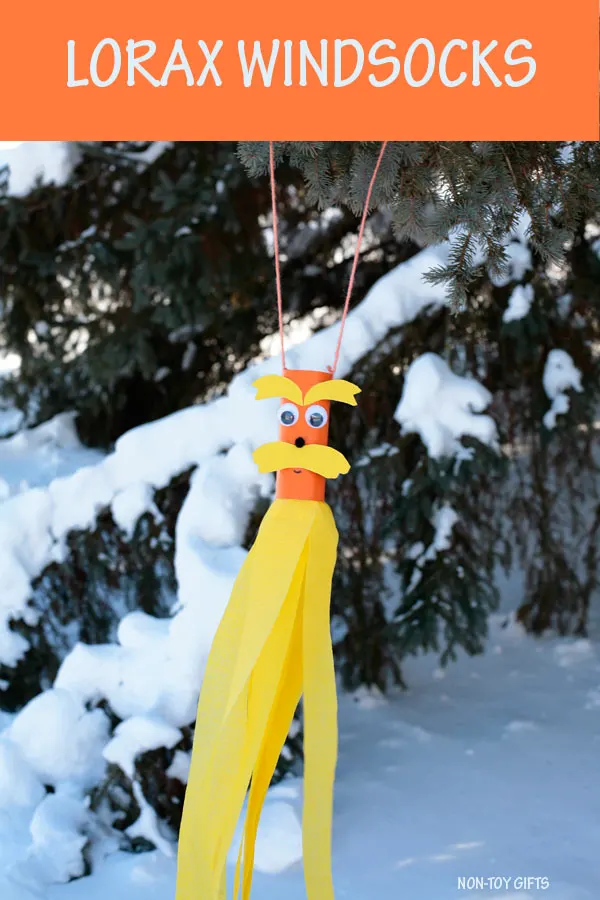 Lorax windsocks - Dr Seuss inspired craft for kids. Paper roll Lorax craft. #nontoygifts