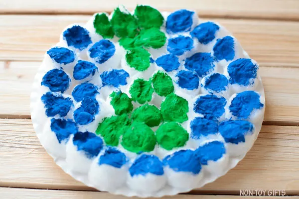 Paper plate Earth Day craft for kids