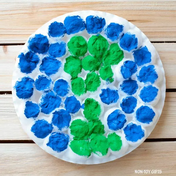 Cotton ball Earth Day craft for kids