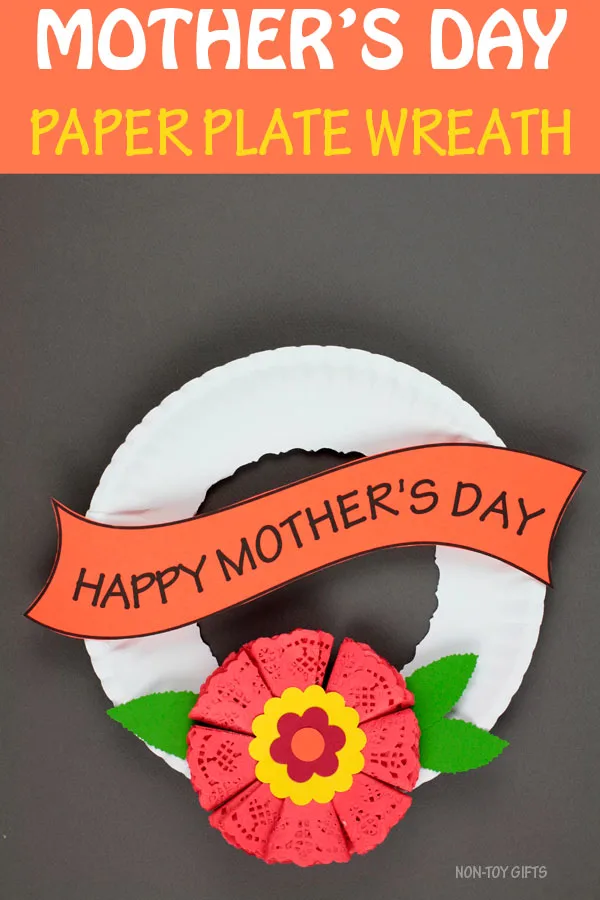 Mother's Day paper plate wreath for kids. Mother's Day flower craft. #mothersdaycraft #mothersdayflowercraft #nontoygifts