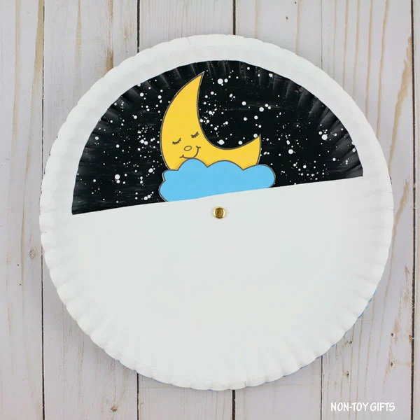Paper plate day and night craft kids