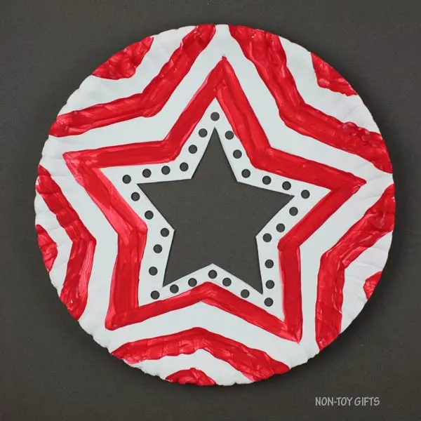 Red painted stars