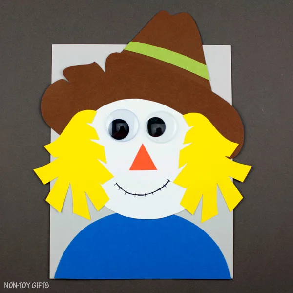 Paper scarecrow craft