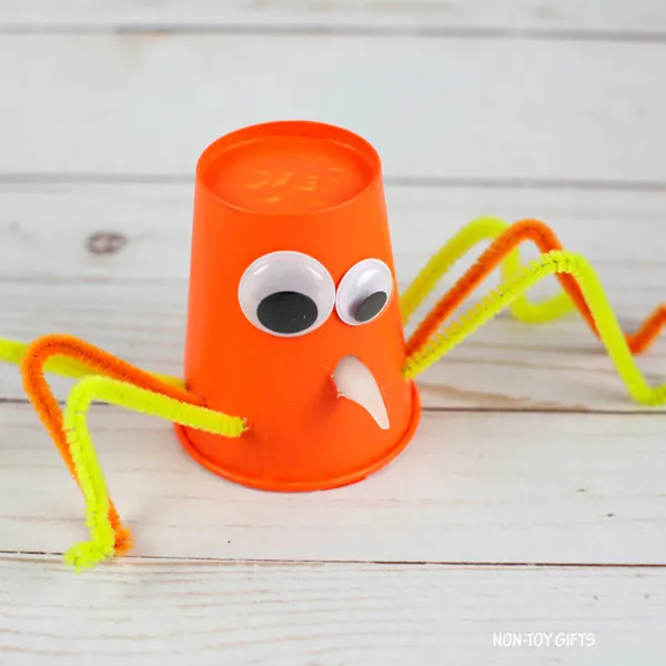 Pipe cleaner legs