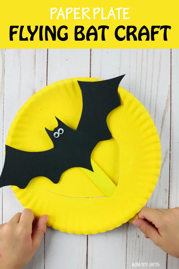Paper plate flying bat craft
