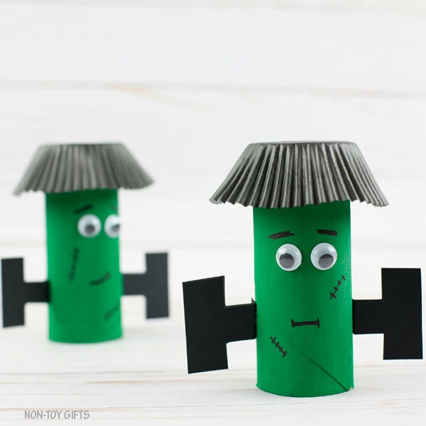 Paper roll Halloween Frankenstein craft