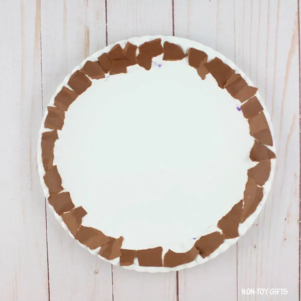 brown circle