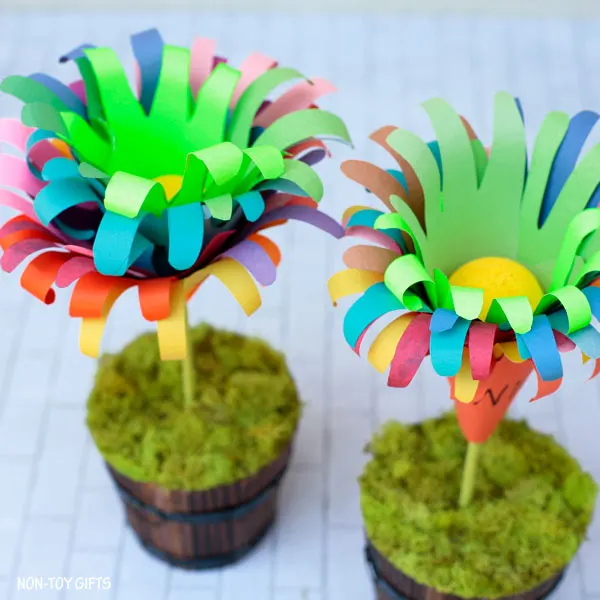 Paper handprint flower bouquet