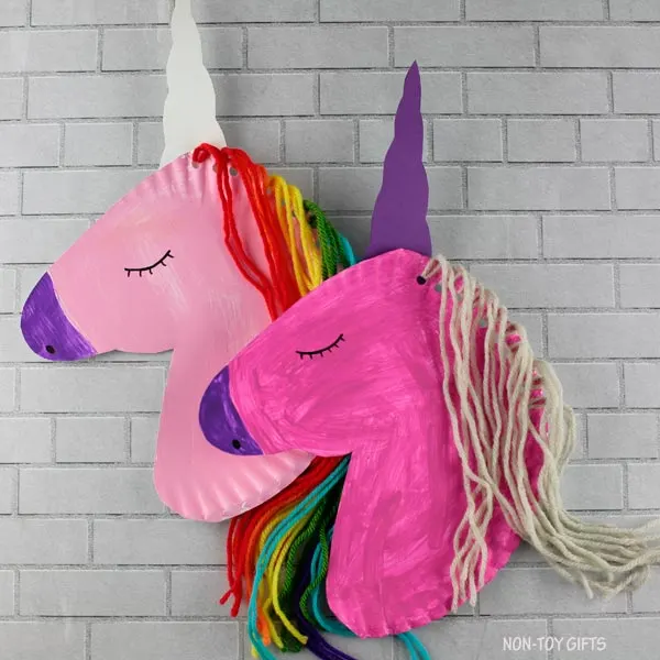 Yarn and paper plate unicorn craft