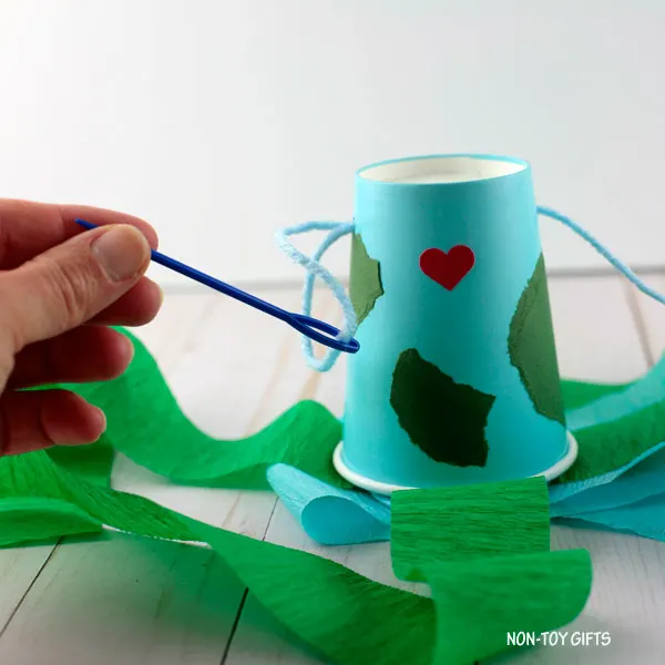 thread yarn through holes