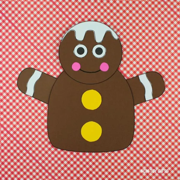 Gingerbread man craft for preschoolers, kindergartners and older kids