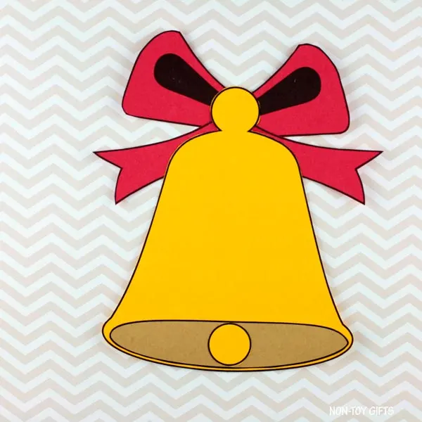 Christmas bell craft for preschoolers, kindergartners and older kids
