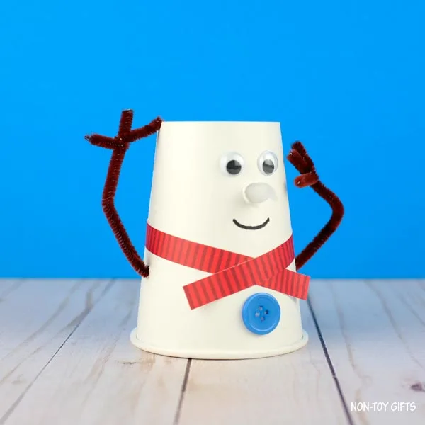 paper cup snowman with glowing nose