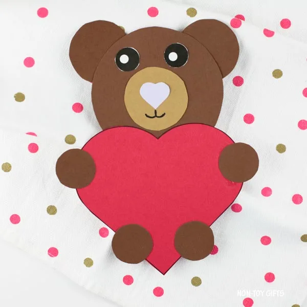Easy Valentine's Day heart bear craft for kids
