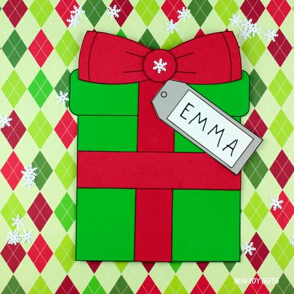 Christmas bulletin board ideas: Christmas present craft