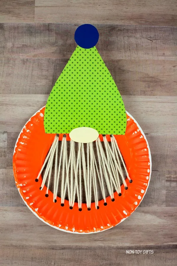 yarn beard paper plate gnome craft