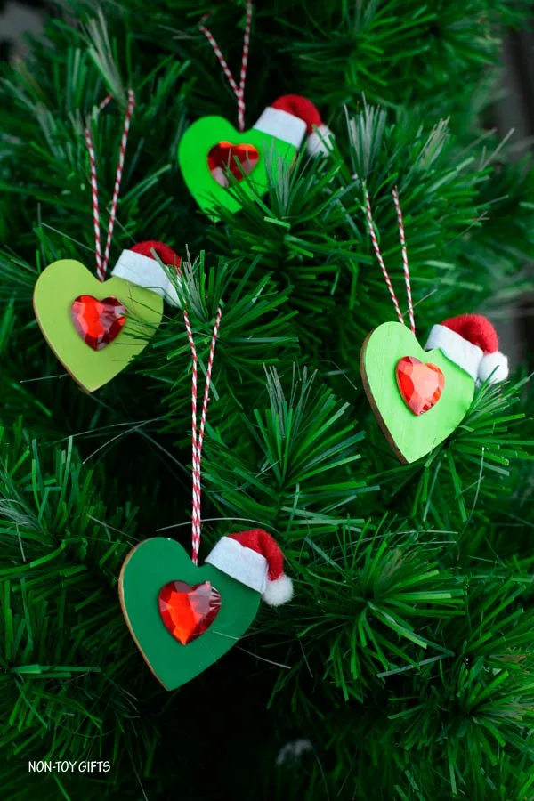DIY Wooden heart Grinch ornaments