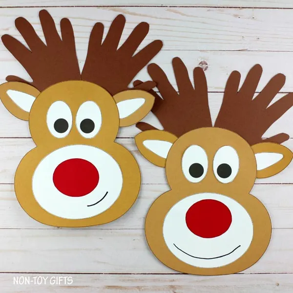Handprint reindeer craft for Christmas for kids