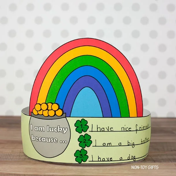 DIY St Patrick paper hat