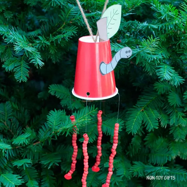 beads and paper cup apple craft